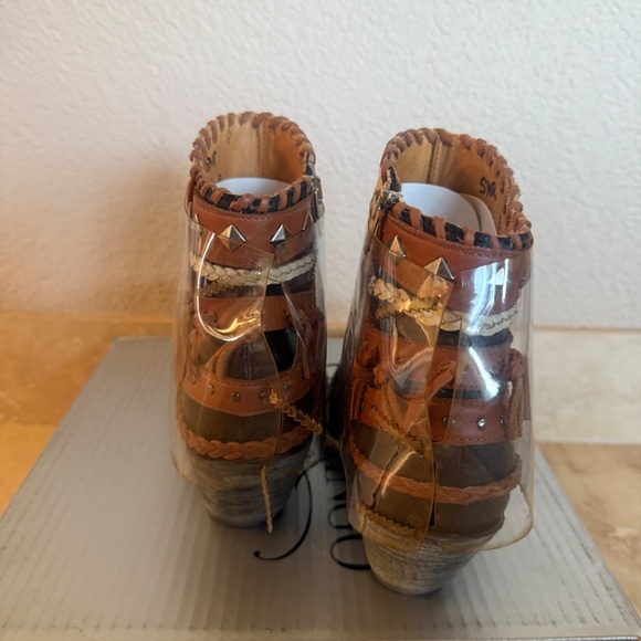 Old Gringo Shoes in Shoes - Picture 3 of 3